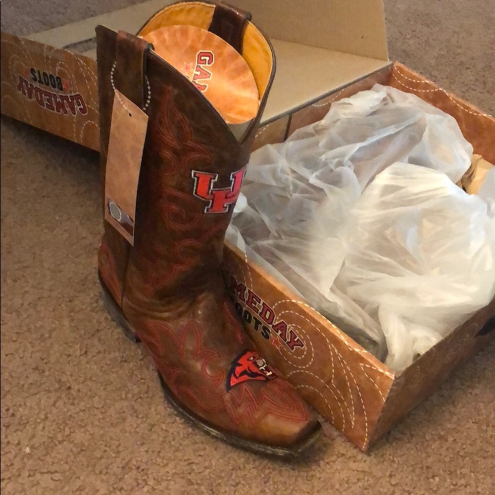 UH Game Day Boots